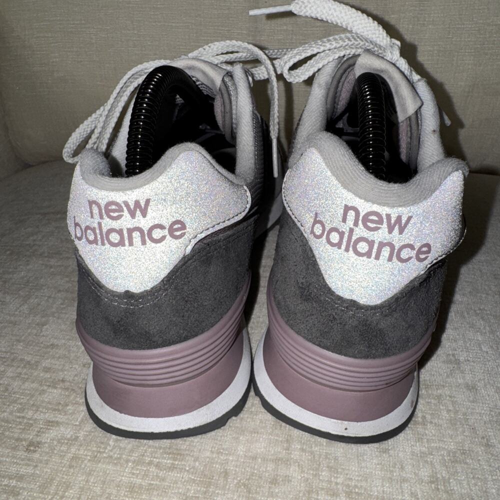 Size 9 Women's New Balance 574 Core Grey White Sneakers Shoes - Picture 7 of 10
